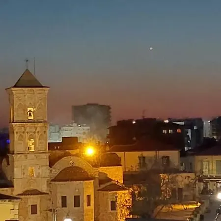 D Pitsillos Homes Daire